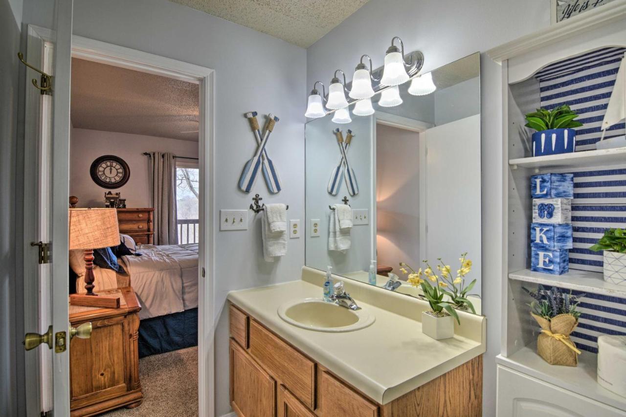 Reed Springs Condo With Furnished Deck And Pool Access Reeds Spring Exterior foto