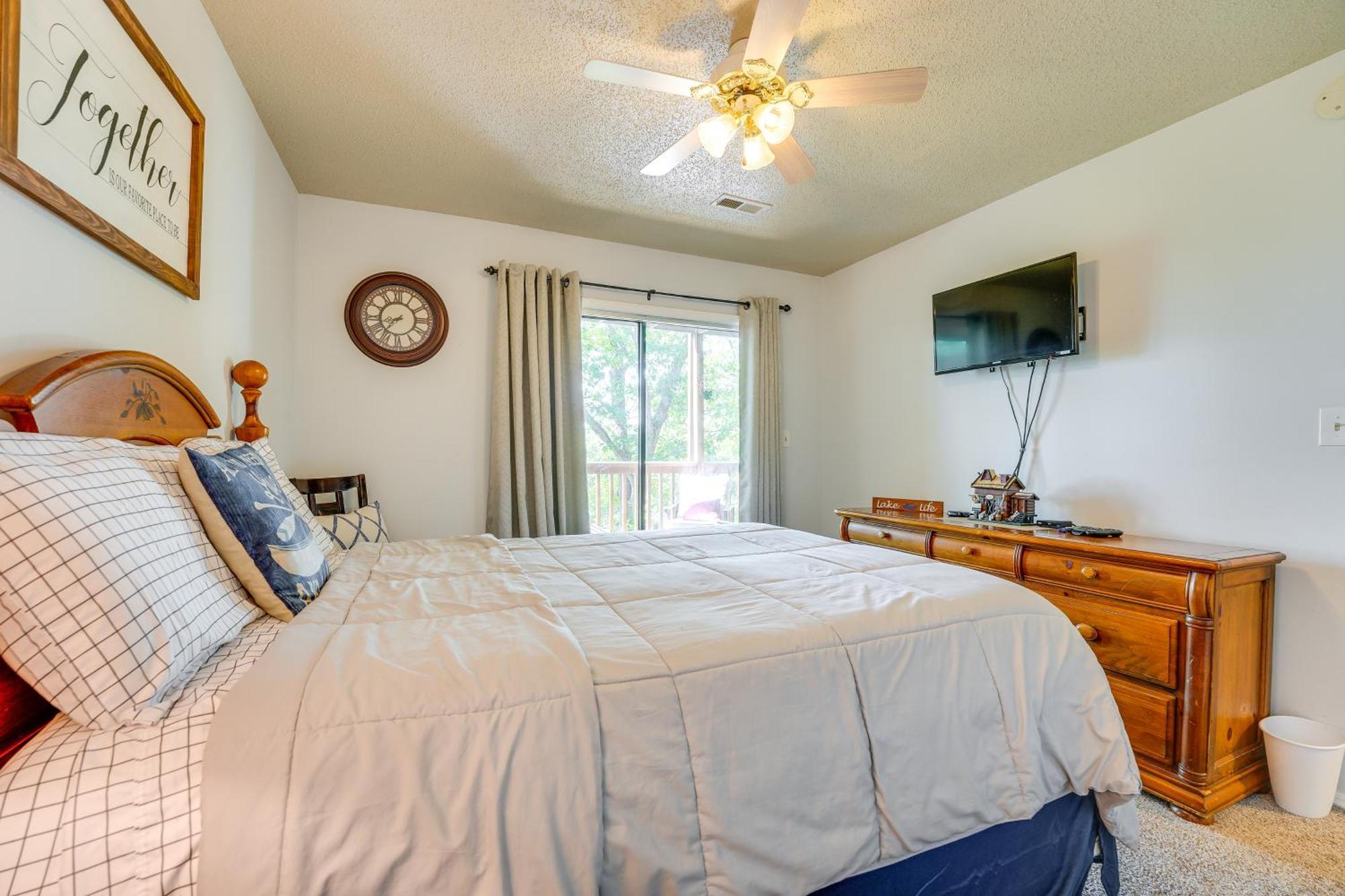 Reed Springs Condo With Furnished Deck And Pool Access Reeds Spring Exterior foto