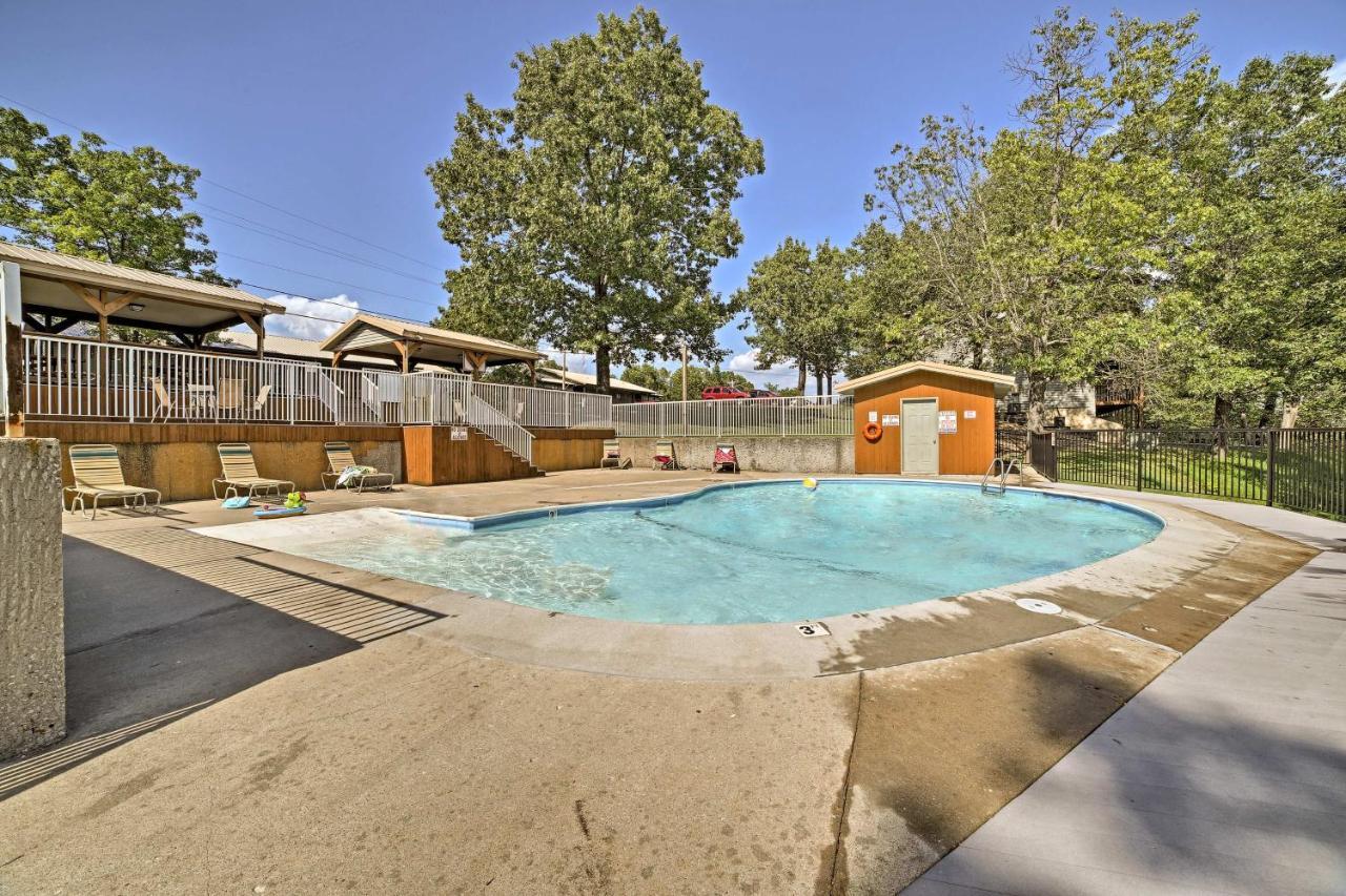 Reed Springs Condo With Furnished Deck And Pool Access Reeds Spring Exterior foto
